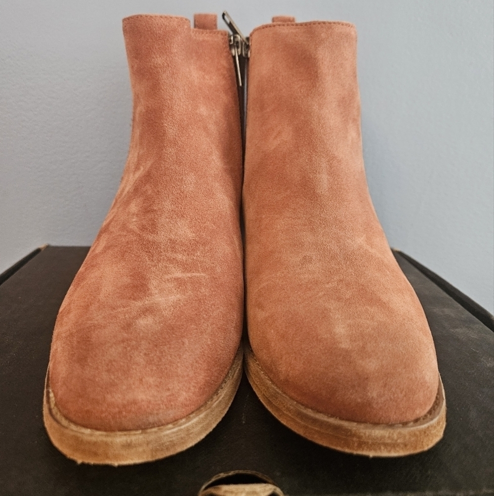 Frye Alton Chelsea Rosewood Booties Size 7 EUC - Picture 3 of 9